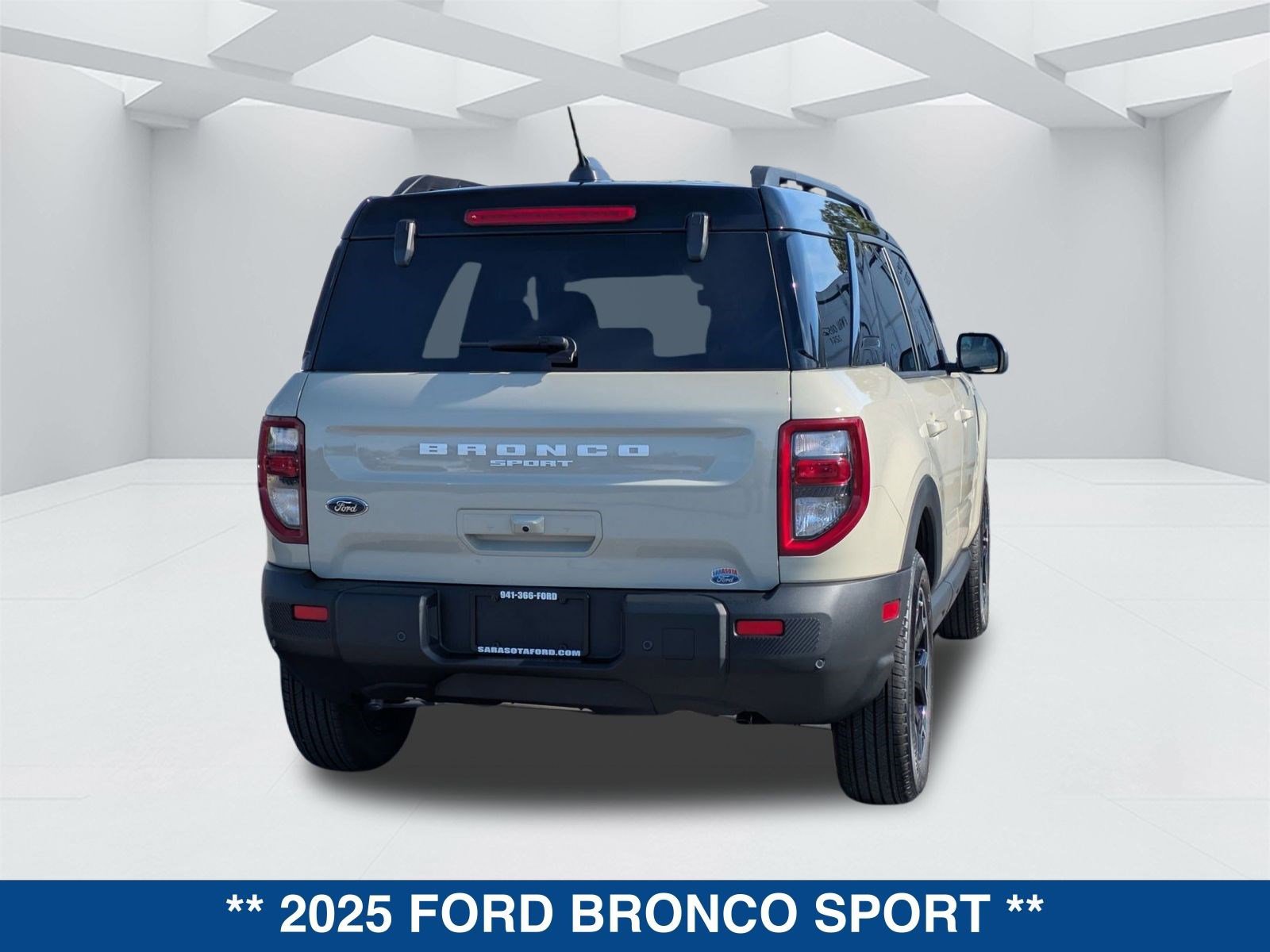 New 2025 Ford Bronco Sport Outer Banks image 5