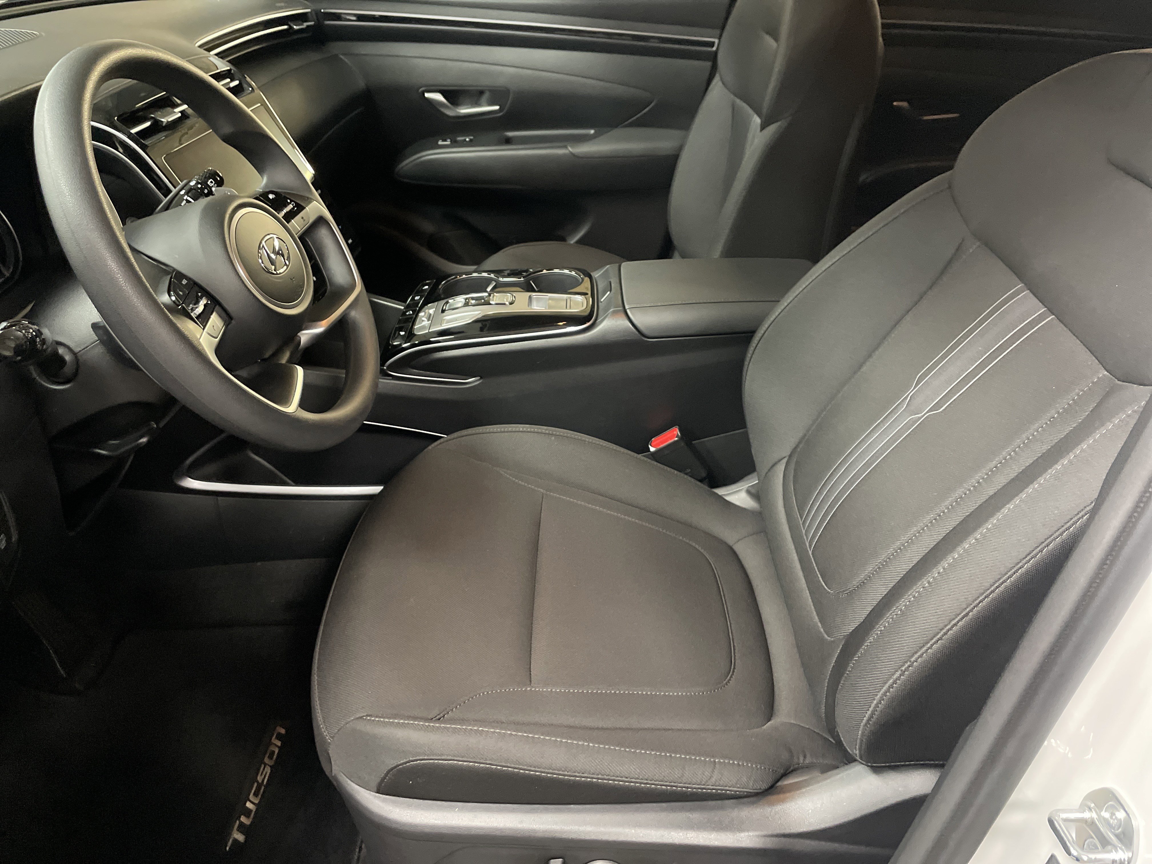 Used 2024 Hyundai Tucson Blue AWD/4WD image 16