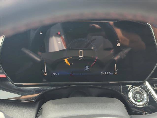 Used 2025 Chevrolet Trax RS w/ Sunroof Package FWD image 11
