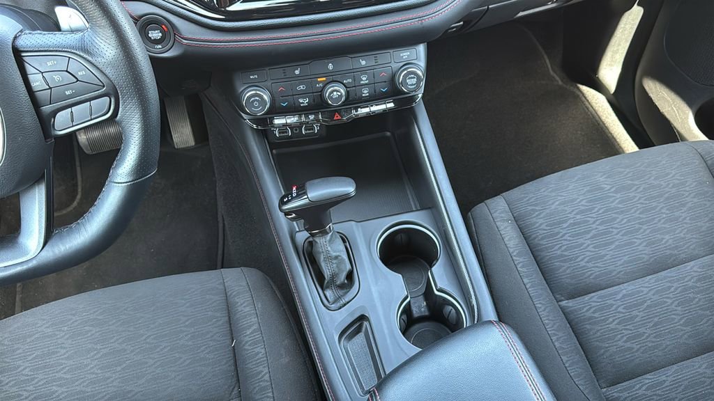 Used 2024 Dodge Durango GT image 31