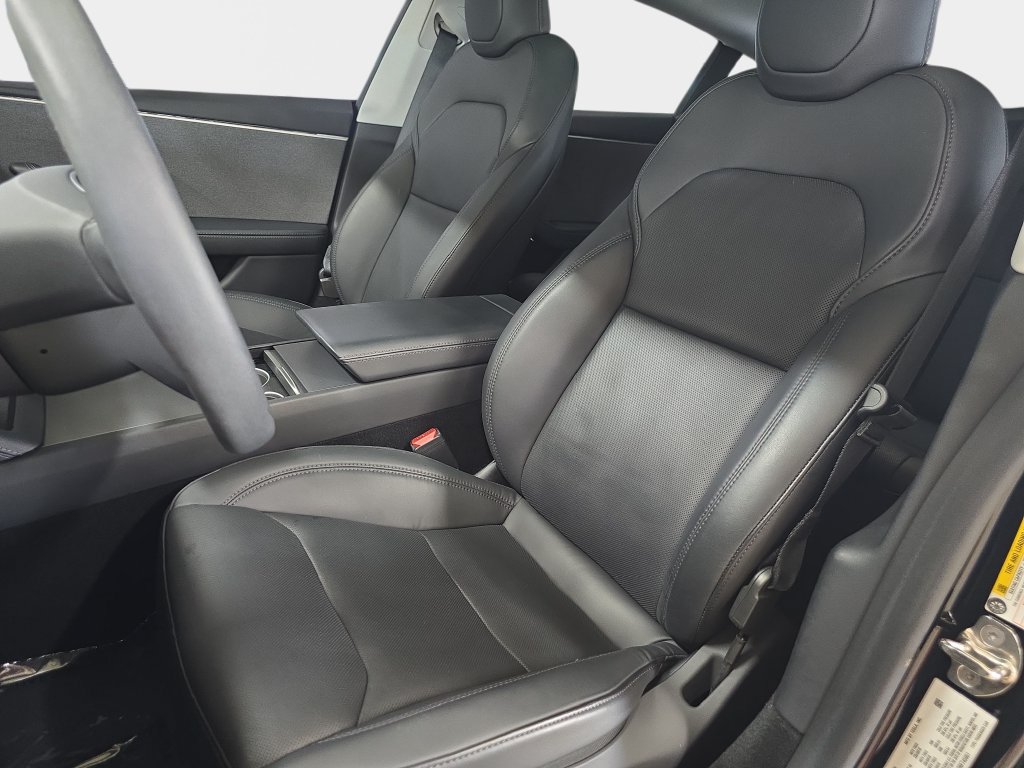 Used 2024 Tesla Model 3 Standard Range RWD image 17