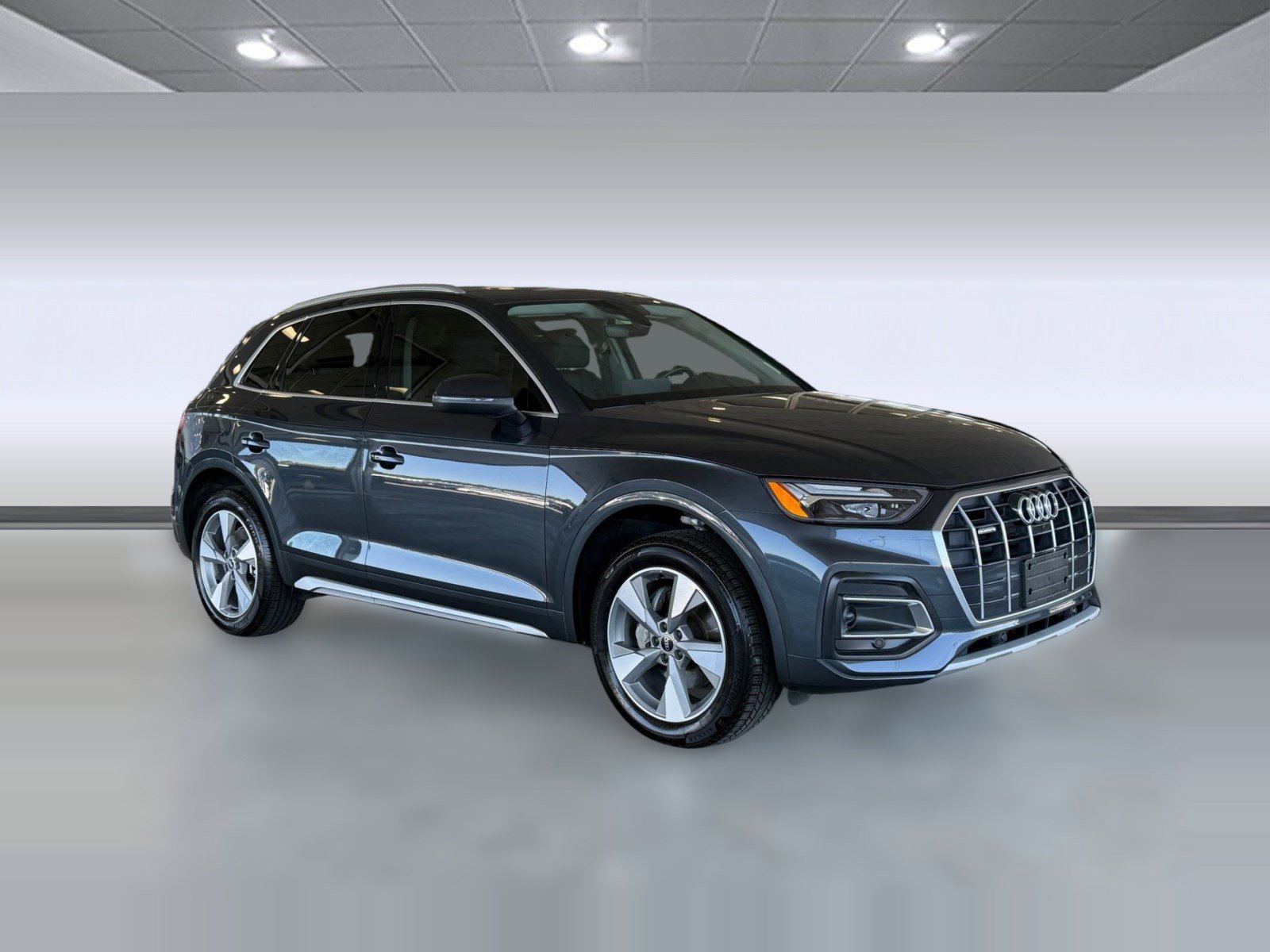 Used 2023 Audi Q5 2.0T Premium Plus w/ Premium Plus Package AWD/4WD image 6