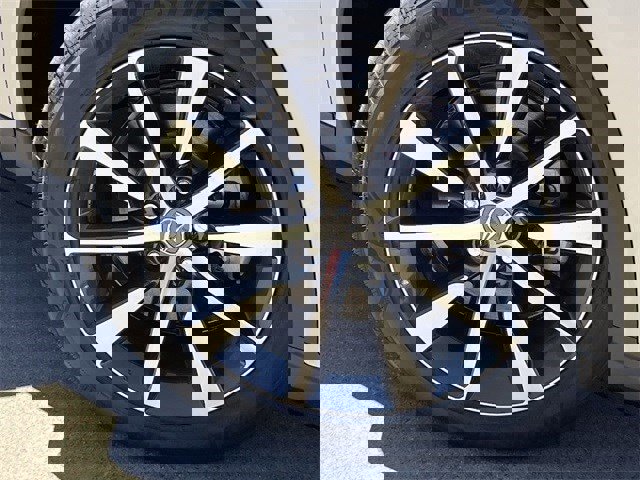 Certified 2026 Acura MDX FWD w/ Technology Package image 10