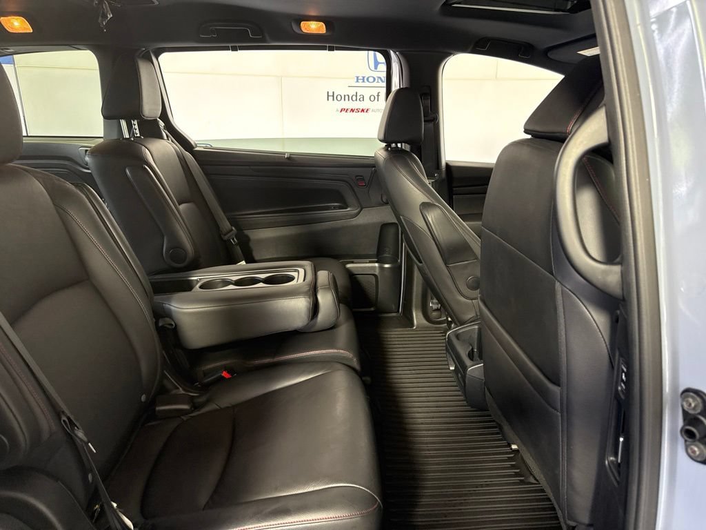Used 2024 Honda Odyssey Sport image 8