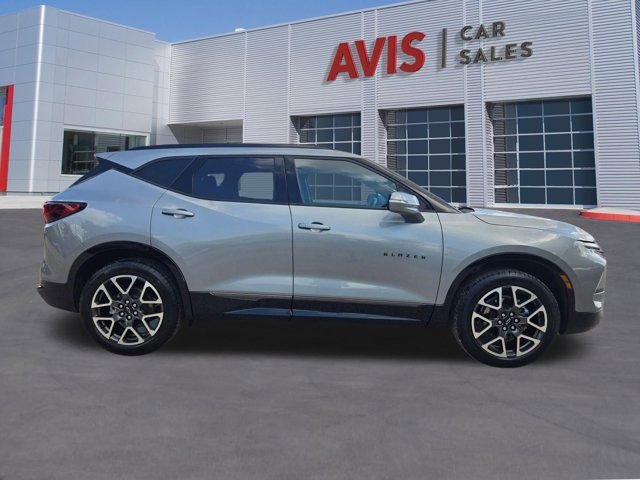 Used 2025 Chevrolet Blazer RS image 5