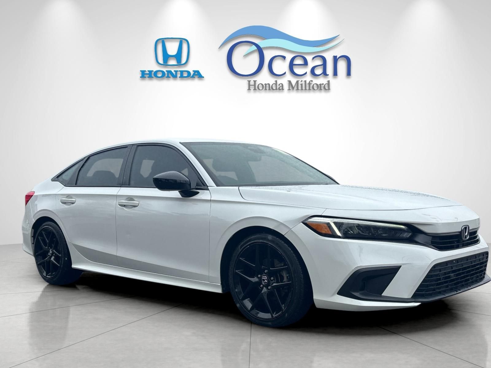 Used 2023 Honda Civic Sport image 1