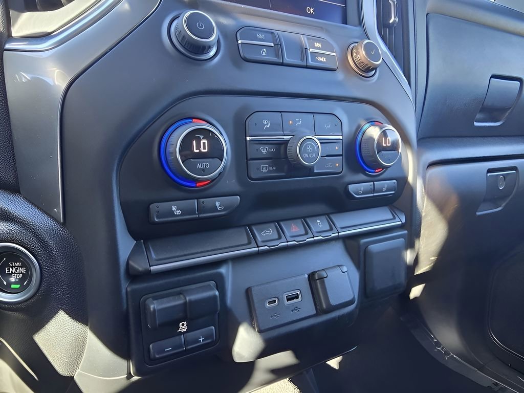 Used 2022 Chevrolet Silverado 2500 LT w/ Convenience Package image 22