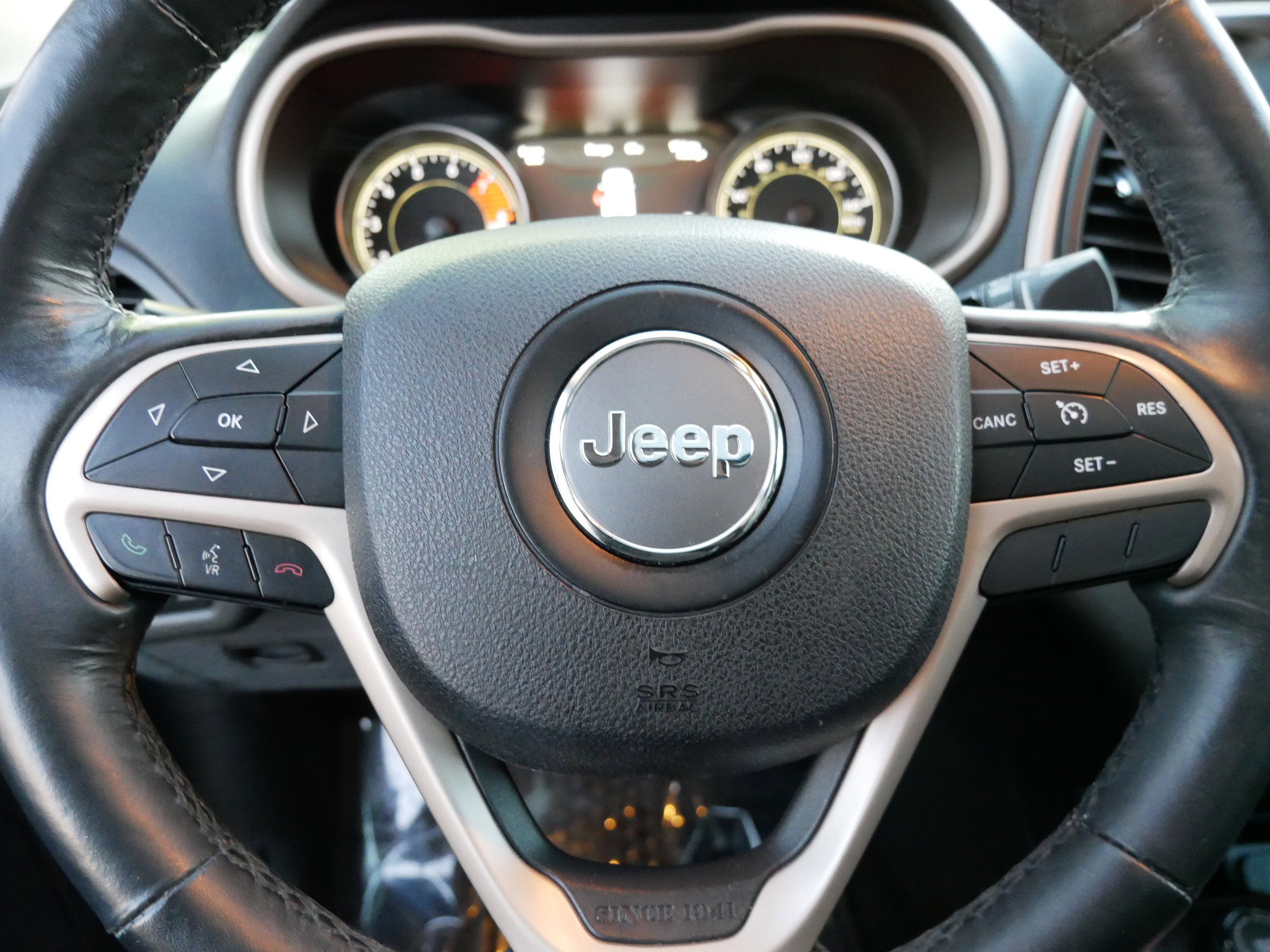 Used 2016 Jeep Cherokee Limited w/ Trailer Tow Group image 16