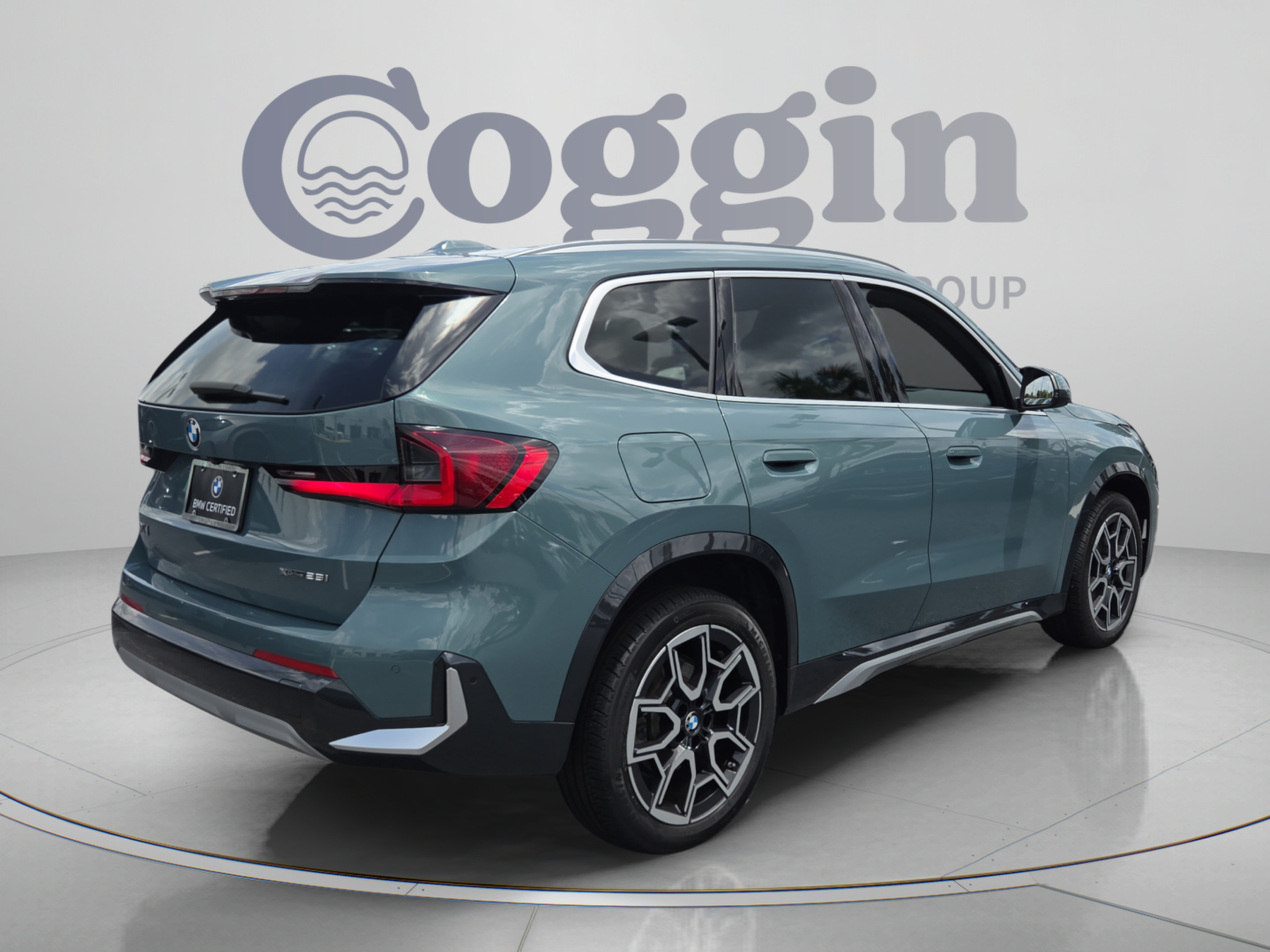 Used 2025 BMW X1 xDrive28i w/ Technology Package AWD/4WD image 5