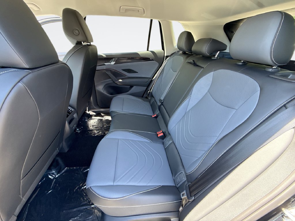 New 2026 Volkswagen Tiguan SE R-Line AWD/4WD image 25