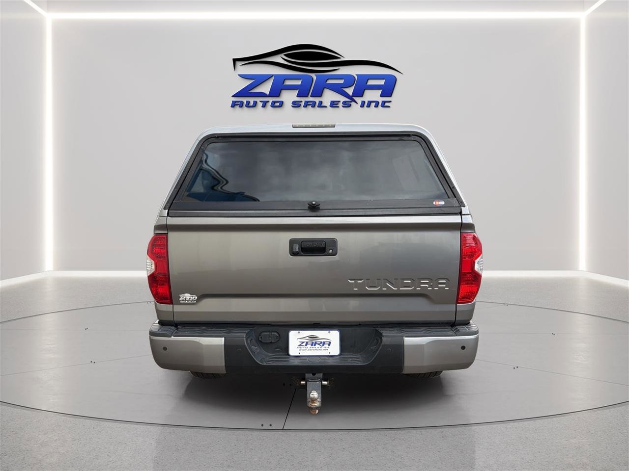 Used 2019 Toyota Tundra Limited w/ Limited Premium Package AWD/4WD image 6