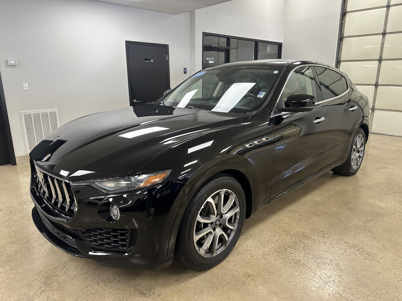 Used 2020 Maserati Levante S image 6