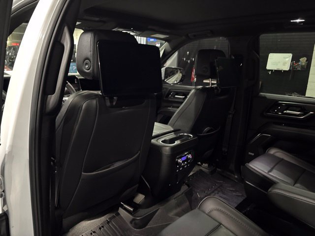 Used 2026 GMC Yukon Denali w/ Advanced Technology Package AWD/4WD image 20