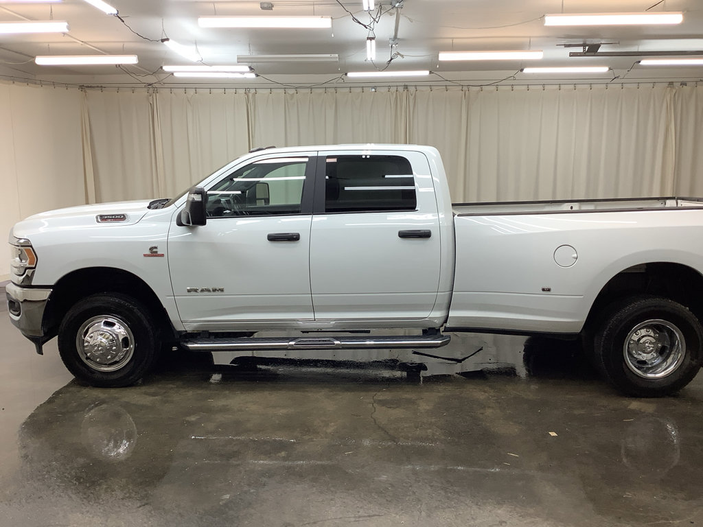 Used 2024 RAM 3500 Big Horn image 9