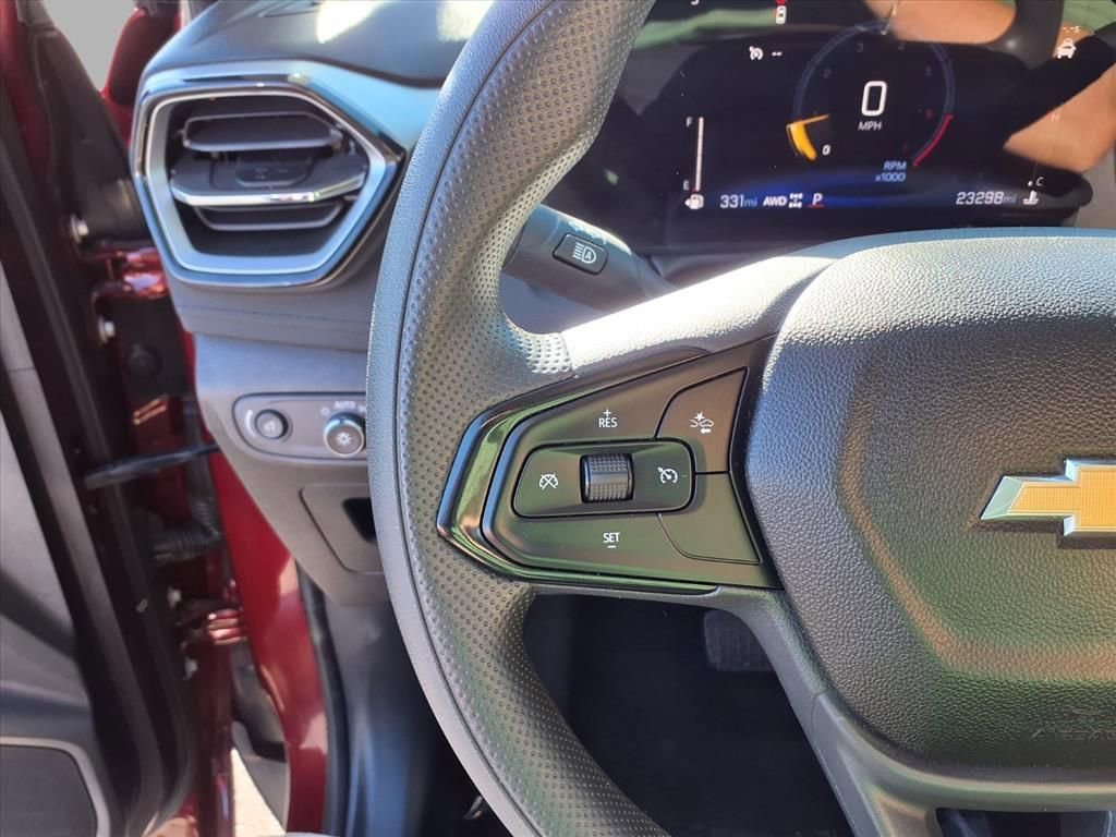 Used 2025 Chevrolet TrailBlazer LT w/ Driver Confidence Package image 10