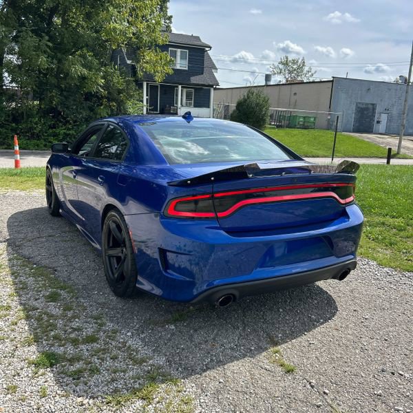 Used 2018 Dodge Charger SRT Hellcat w/ Harman/Kardon Audio Group RWD image 5