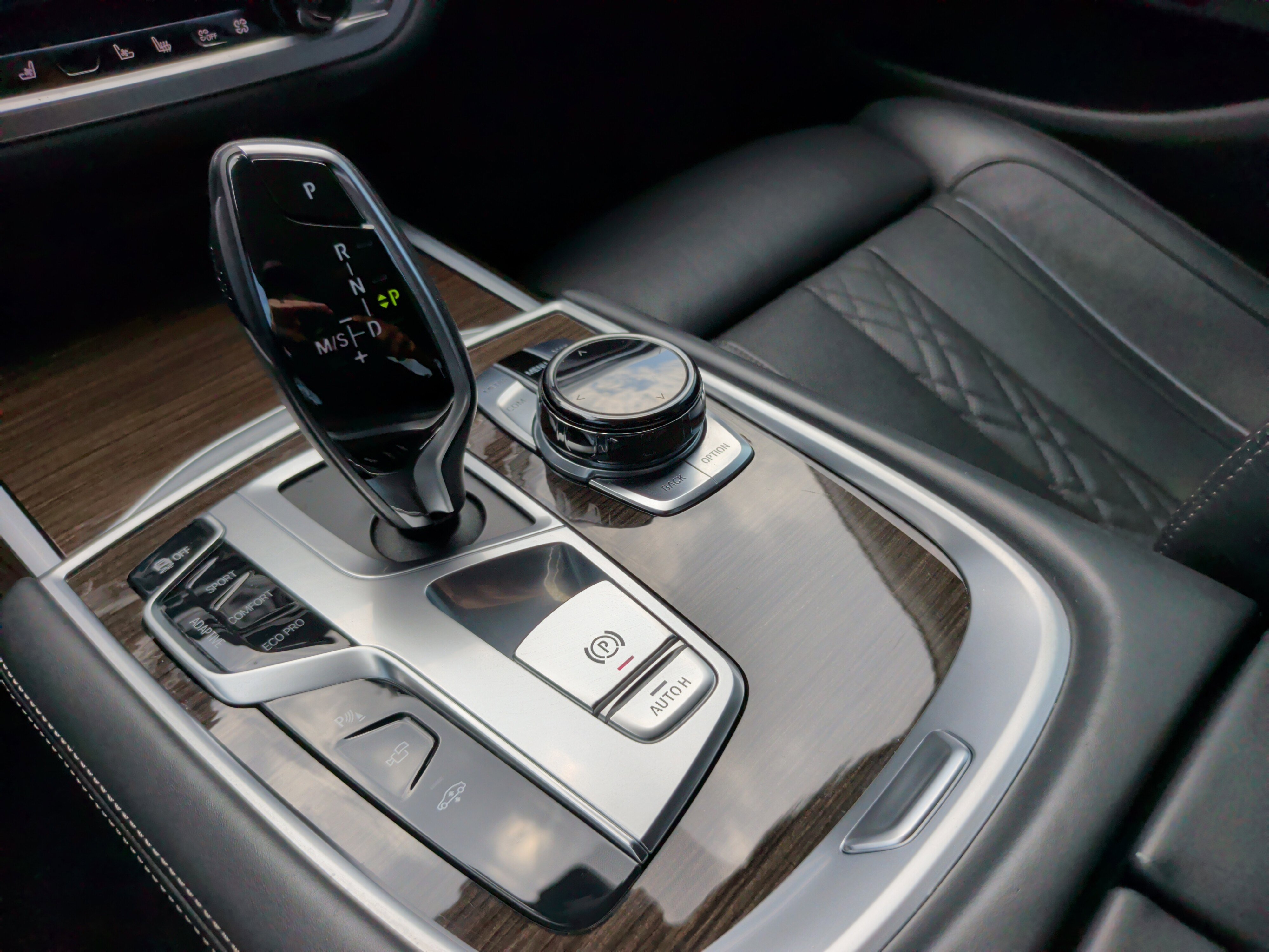 Used 2016 BMW 740i RWD image 19