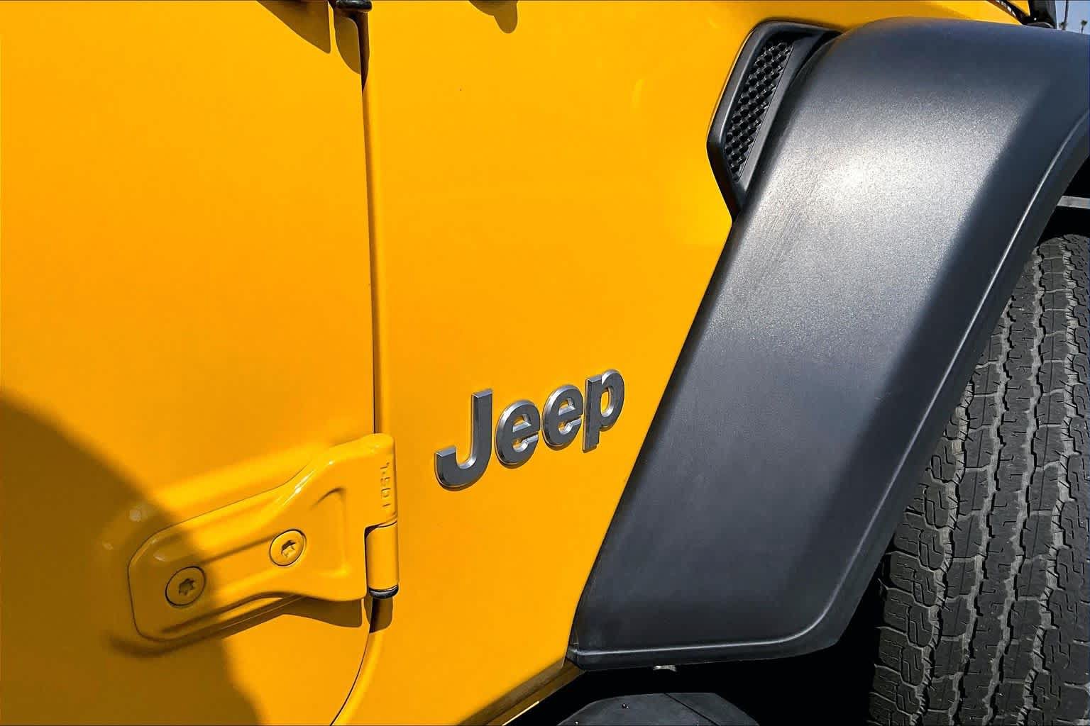 Used 2019 Jeep Wrangler Unlimited Sport S AWD/4WD image 9