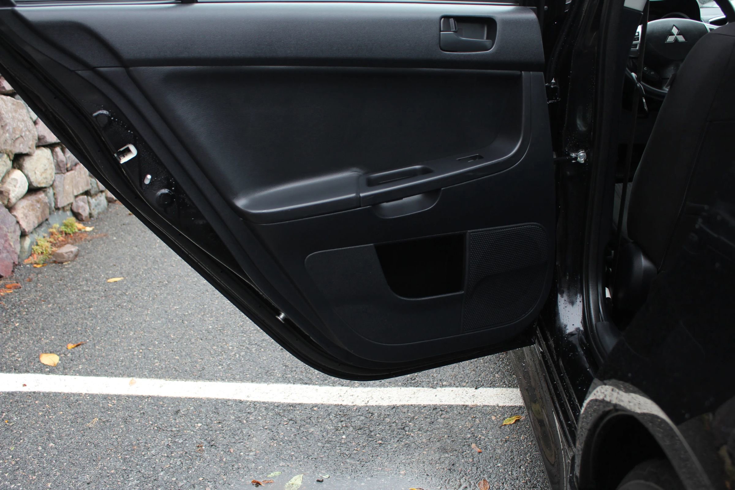 Used 2014 Mitsubishi Lancer SE image 14