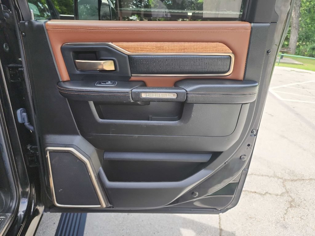 Used 2019 RAM 2500 Limited AWD/4WD image 35