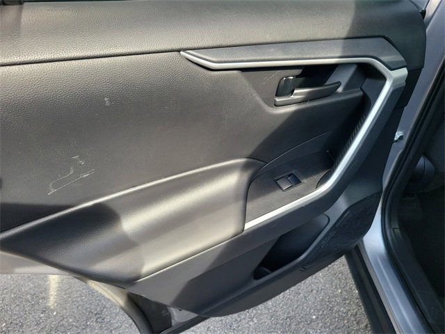 Used 2024 Toyota RAV4 LE image 9