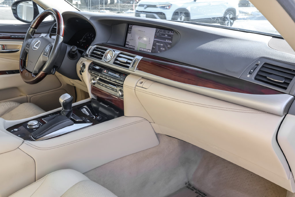 Used 2014 Lexus LS 460 AWD w/ Comfort Package image 37