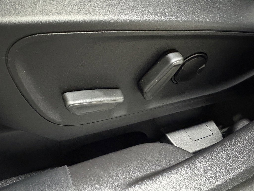 New 2026 Ford Escape ST-Line w/ Tech Pack #1 image 21