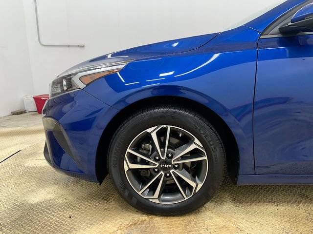 Used 2023 Kia Forte LXS w/ LXS Technology Package FWD image 19