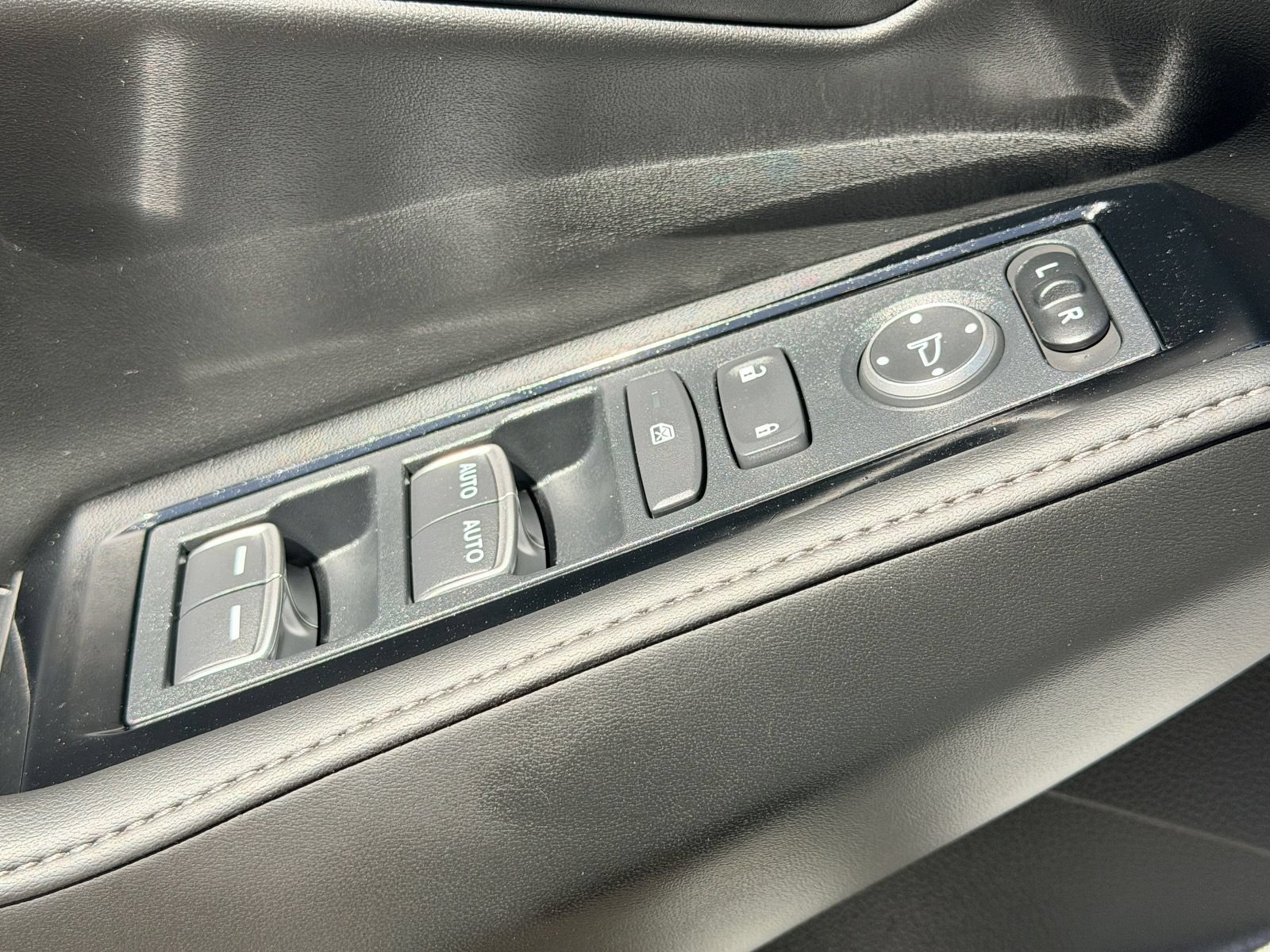 Used 2023 Honda Accord Touring image 17