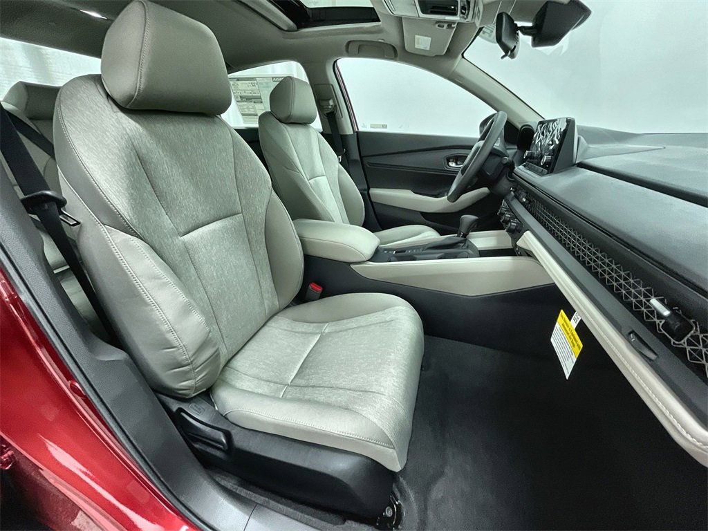 New 2025 Honda Accord SE image 28