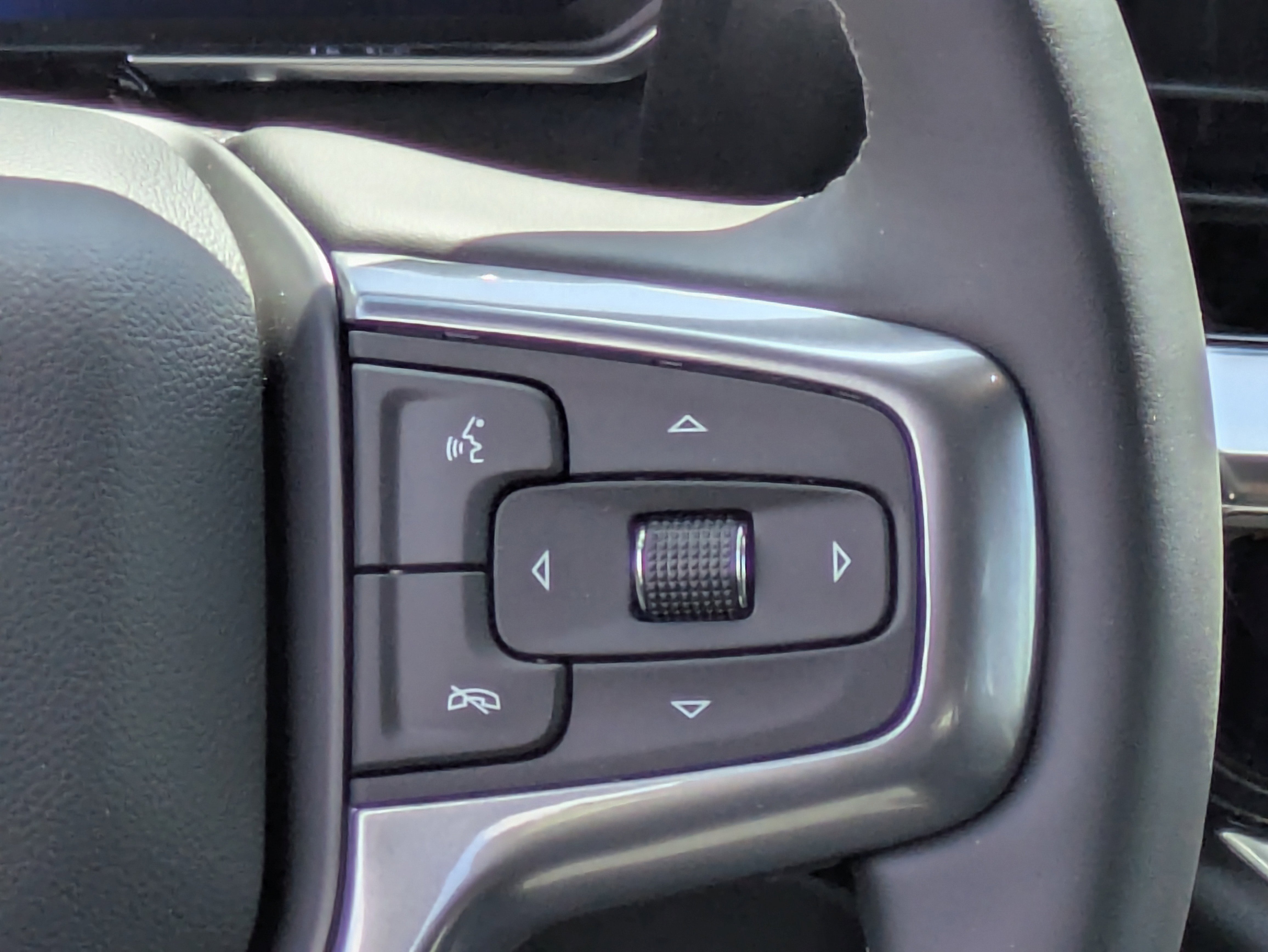 New 2026 Chevrolet Silverado 1500 LT w/ Safety Package RWD image 22
