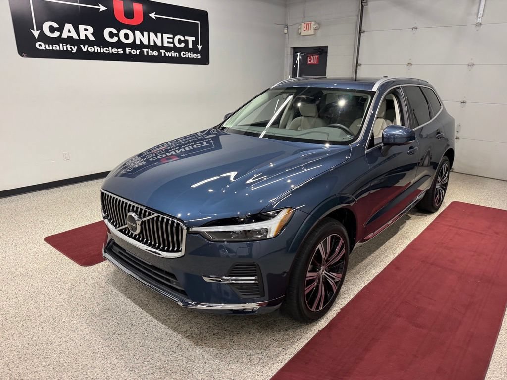 Used 2023 Volvo XC60 B5 Plus w/ Climate Package AWD/4WD image 4