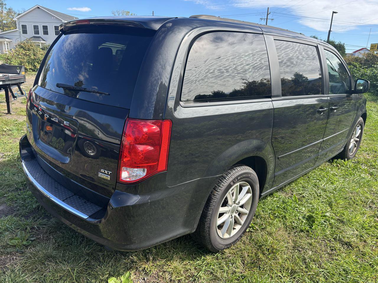 Used 2014 Dodge Grand Caravan SXT FWD image 5