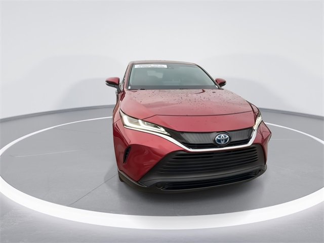 Used 2023 Toyota Venza LE image 3