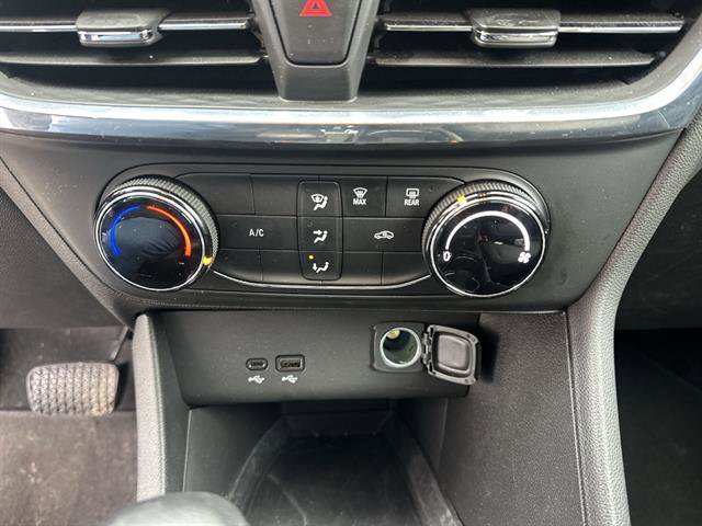 Used 2024 Buick Encore GX Preferred image 38
