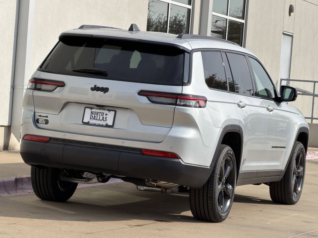 New 2025 Jeep Grand Cherokee L Altitude AWD/4WD image 5