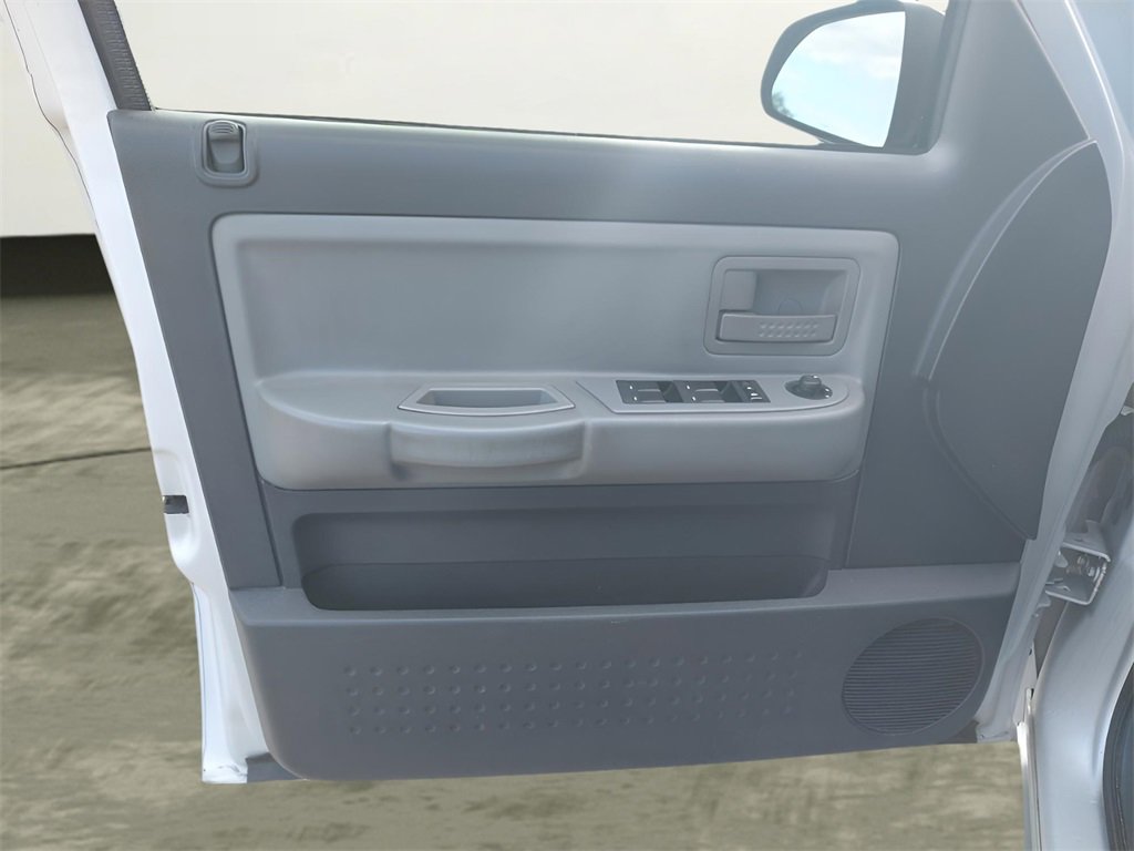 Used 2011 Dodge Dakota Big Horn image 18