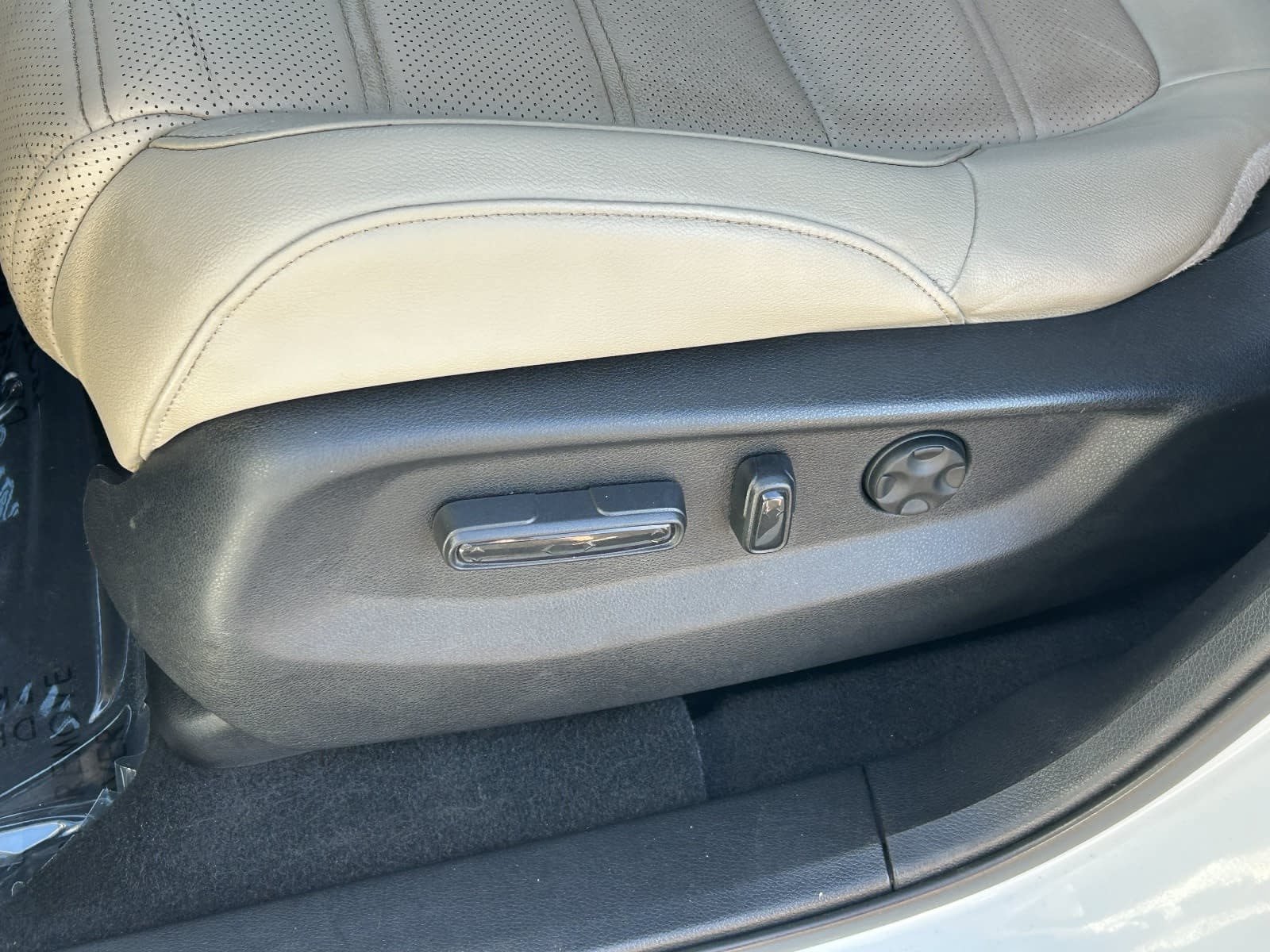 Used 2019 Honda CR-V Touring image 25