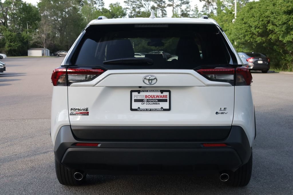 Used 2025 Toyota RAV4 LE image 5