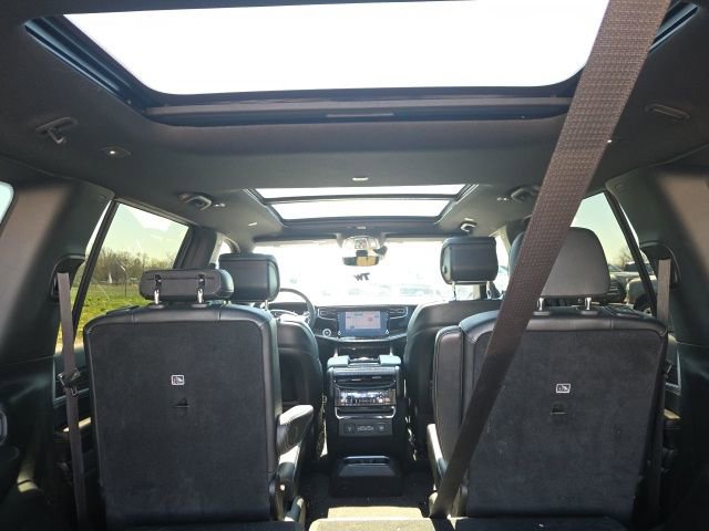 Used 2022 Jeep Wagoneer Series III w/ Premium Group I image 14