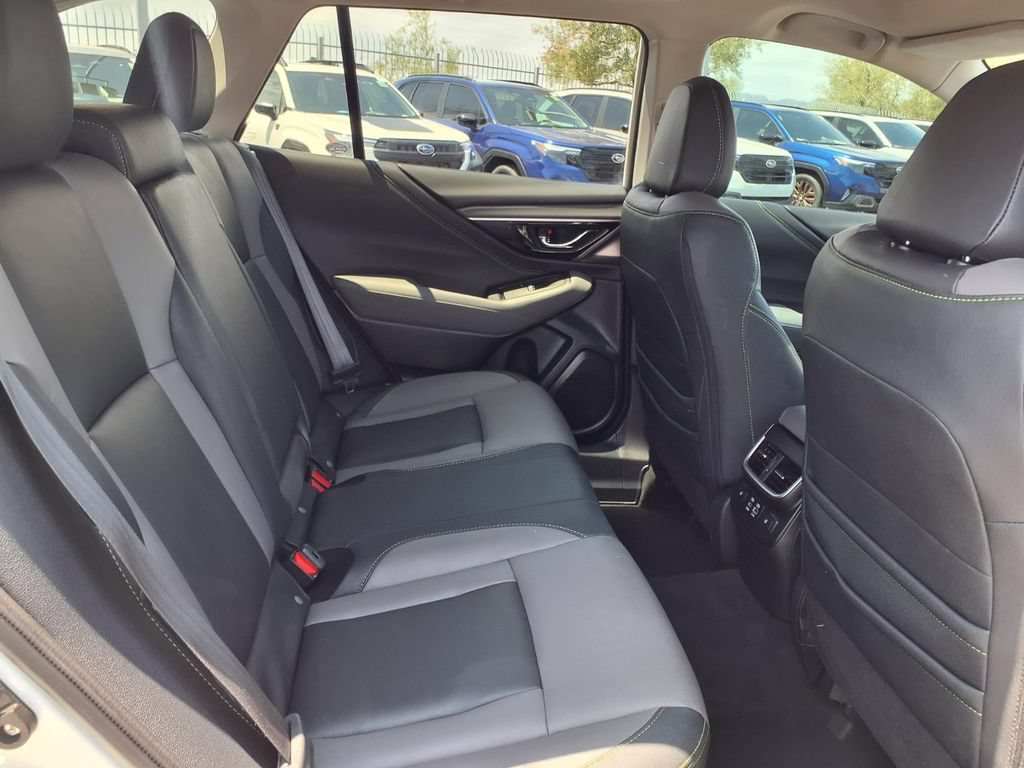 Used 2024 Subaru Outback Onyx Edition XT AWD/4WD image 21