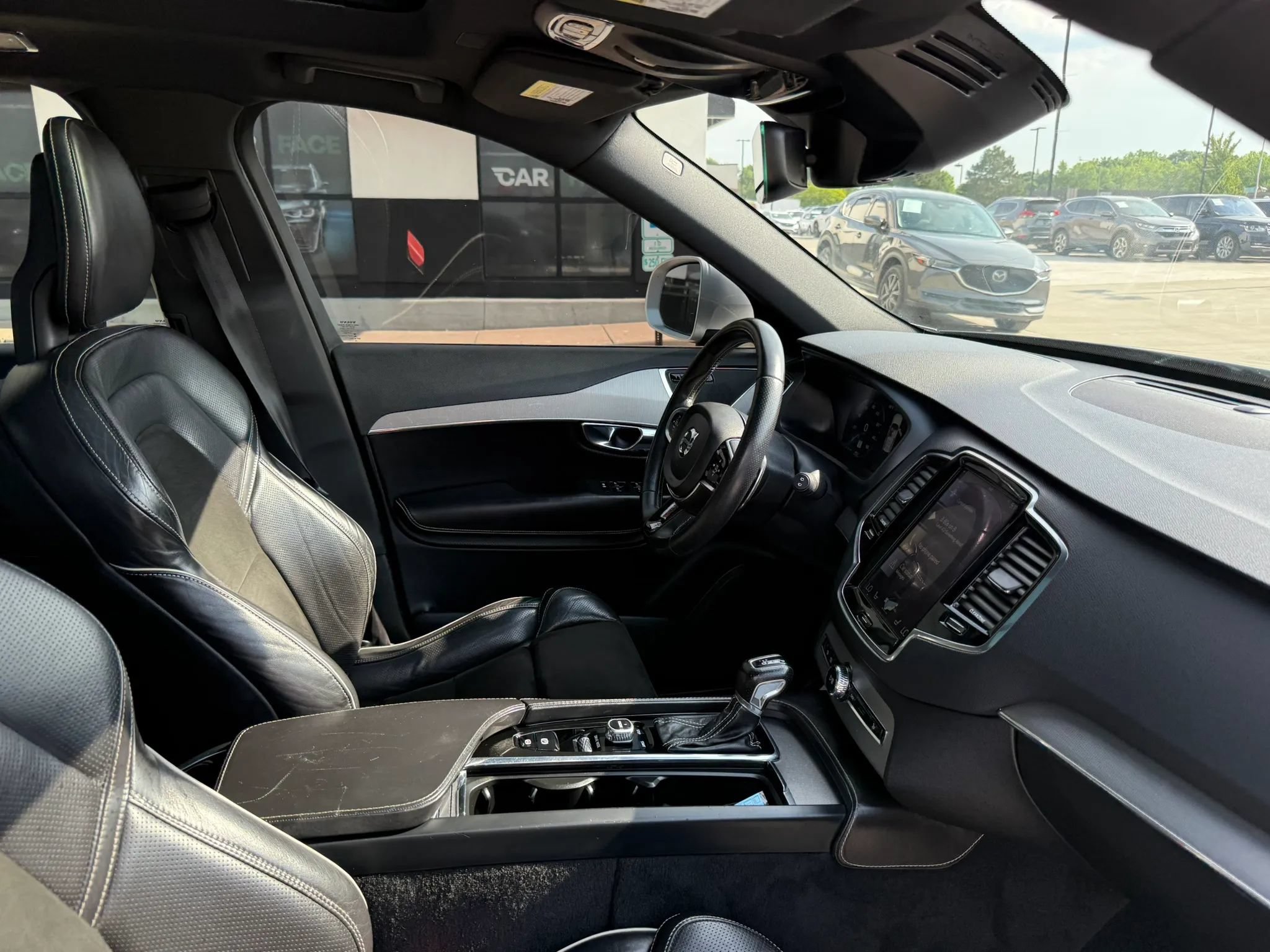 Used 2016 Volvo XC90 T6 R-Design AWD/4WD image 27