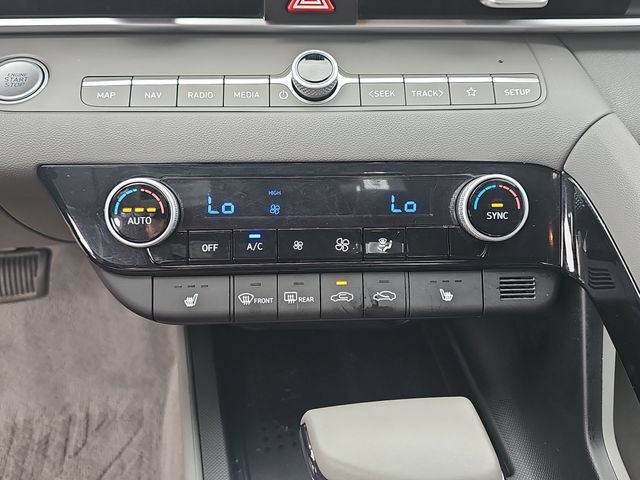 Used 2023 Hyundai Elantra SEL w/ Convenience Package FWD image 28