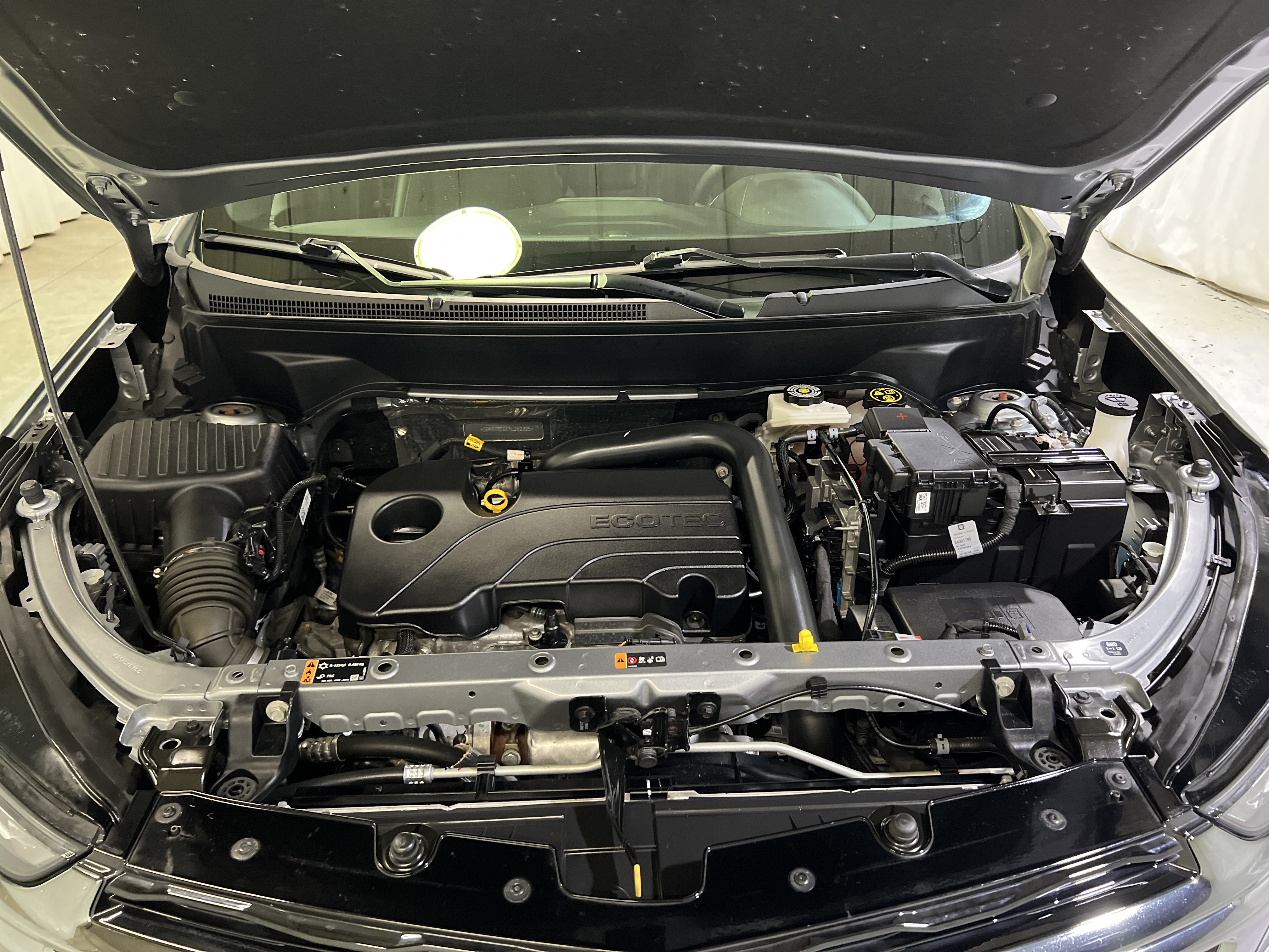 Used 2023 Chevrolet Equinox RS AWD/4WD image 15