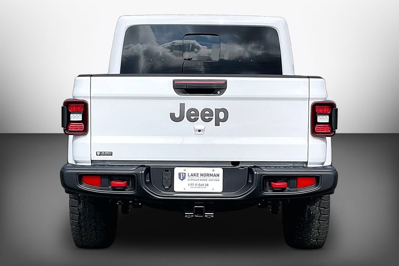 New 2026 Jeep Gladiator Rubicon w/ Steel Power Dome Hood Package AWD/4WD image 7