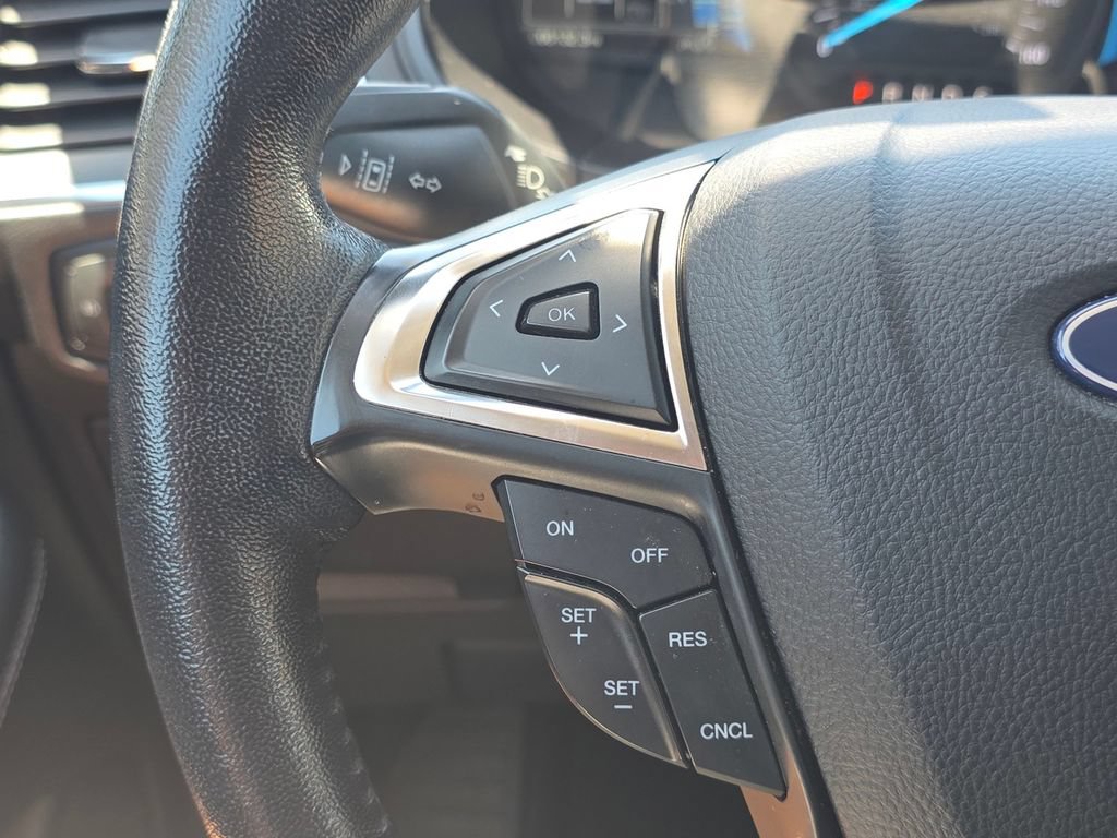Used 2022 Ford Edge Titanium AWD/4WD image 34