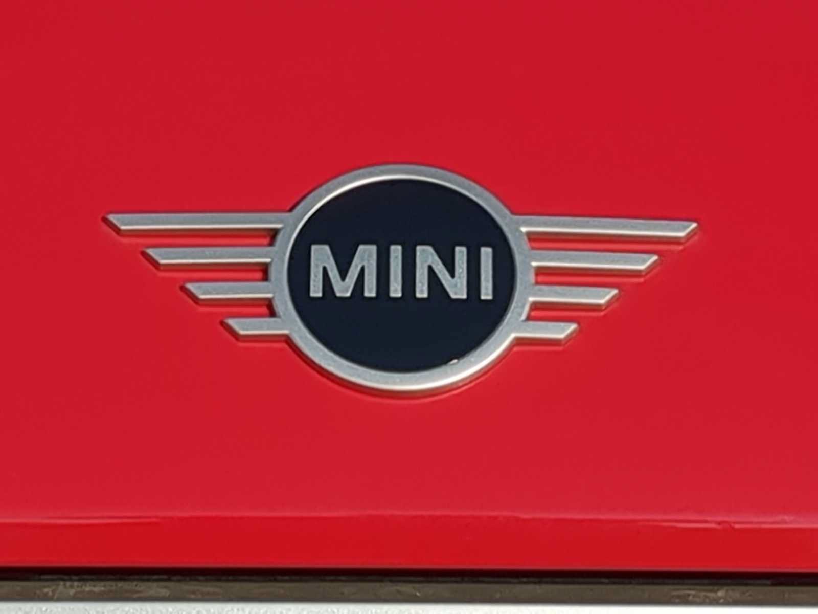 Used 2026 MINI Cooper 4-Door Hardtop FWD image 12