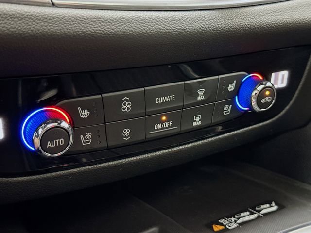 Used 2023 Buick Enclave Avenir image 16