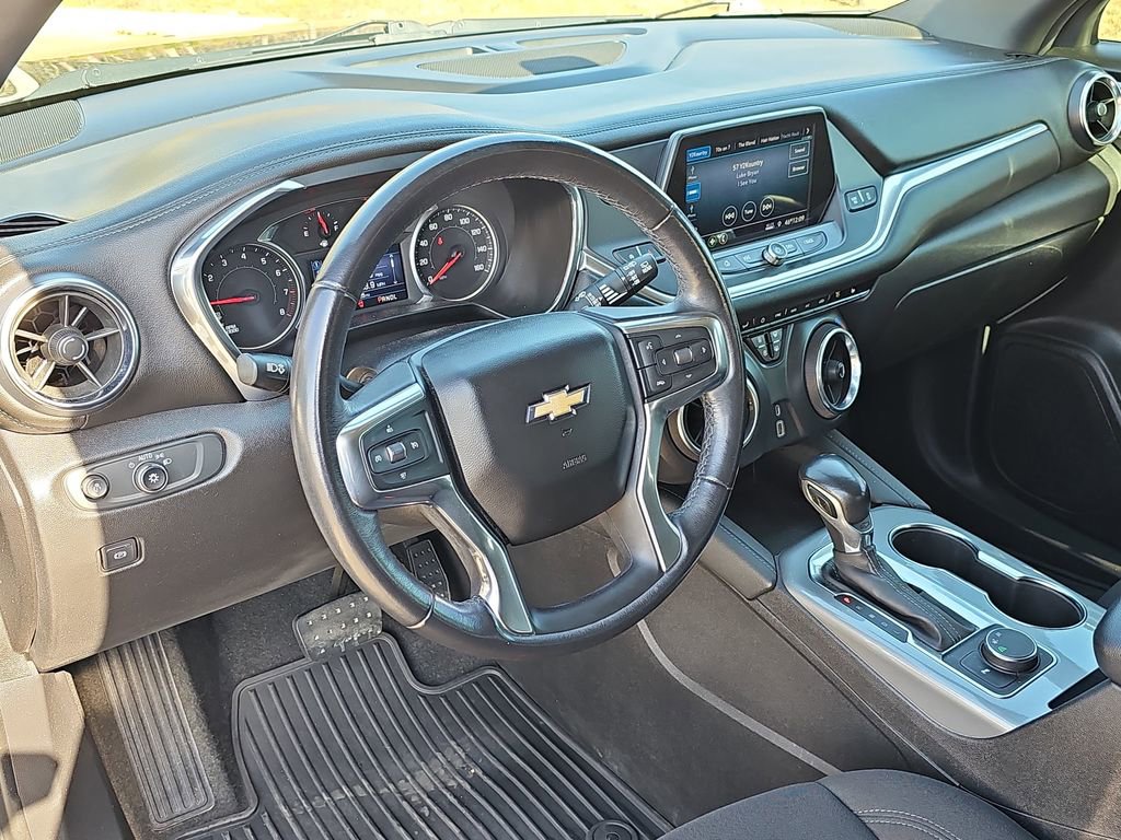Used 2020 Chevrolet Blazer LT image 16