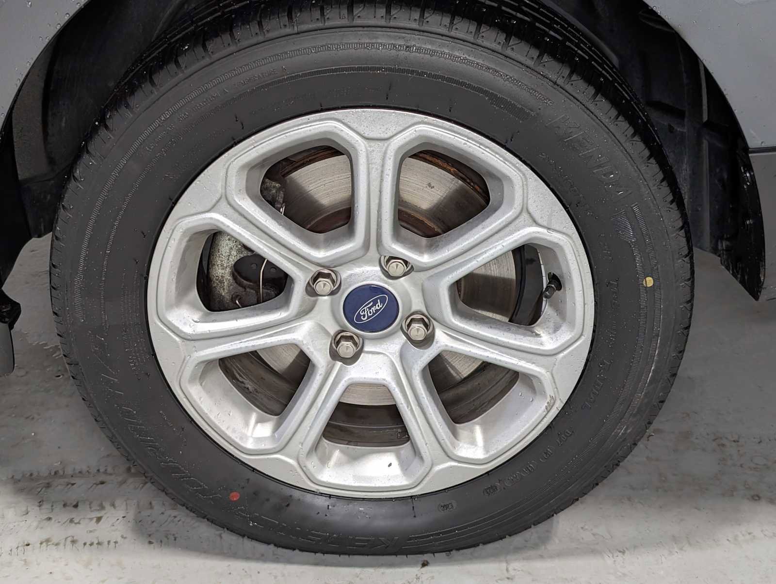 Used 2021 Ford EcoSport SE image 3